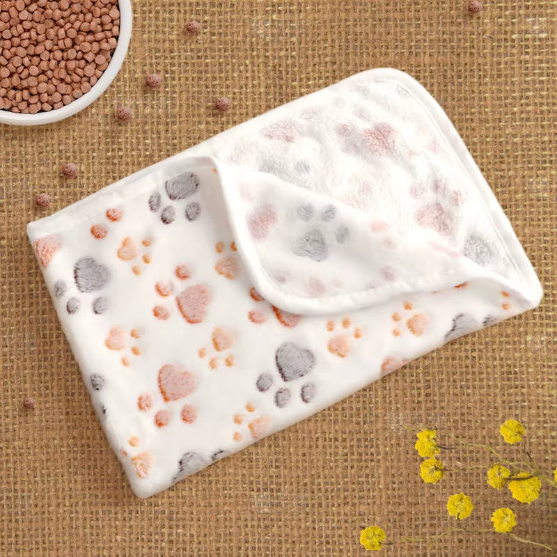 Manta de franela con estampado de patas para mascotas: cálida, suave y sin desprendimiento de pelo. Manta universal para gatos y perros. Almohadilla para gatos.
